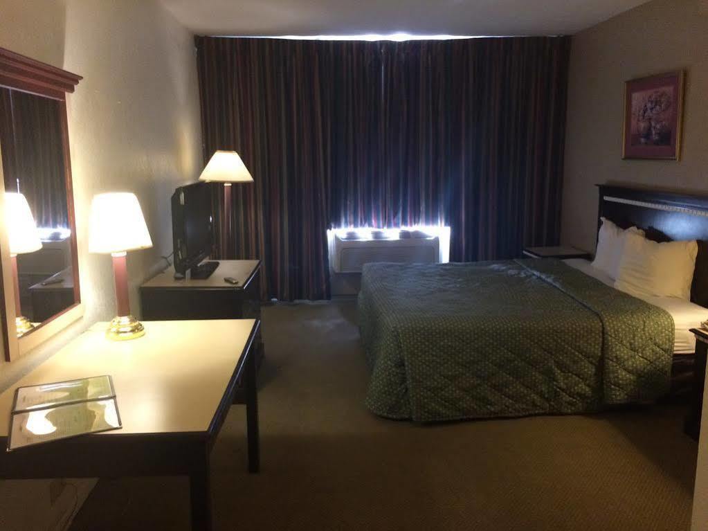 Days Inn Melrose Park/O'Hare South Экстерьер фото