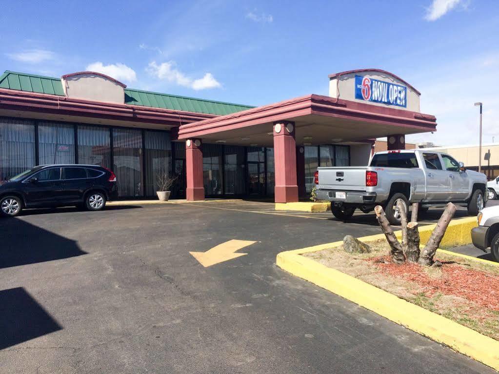 Days Inn Melrose Park/O'Hare South Экстерьер фото